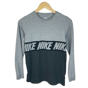 BX3 Boys Nike The Nike Tee Athletic Cut Long Sleeve T Shirt XL